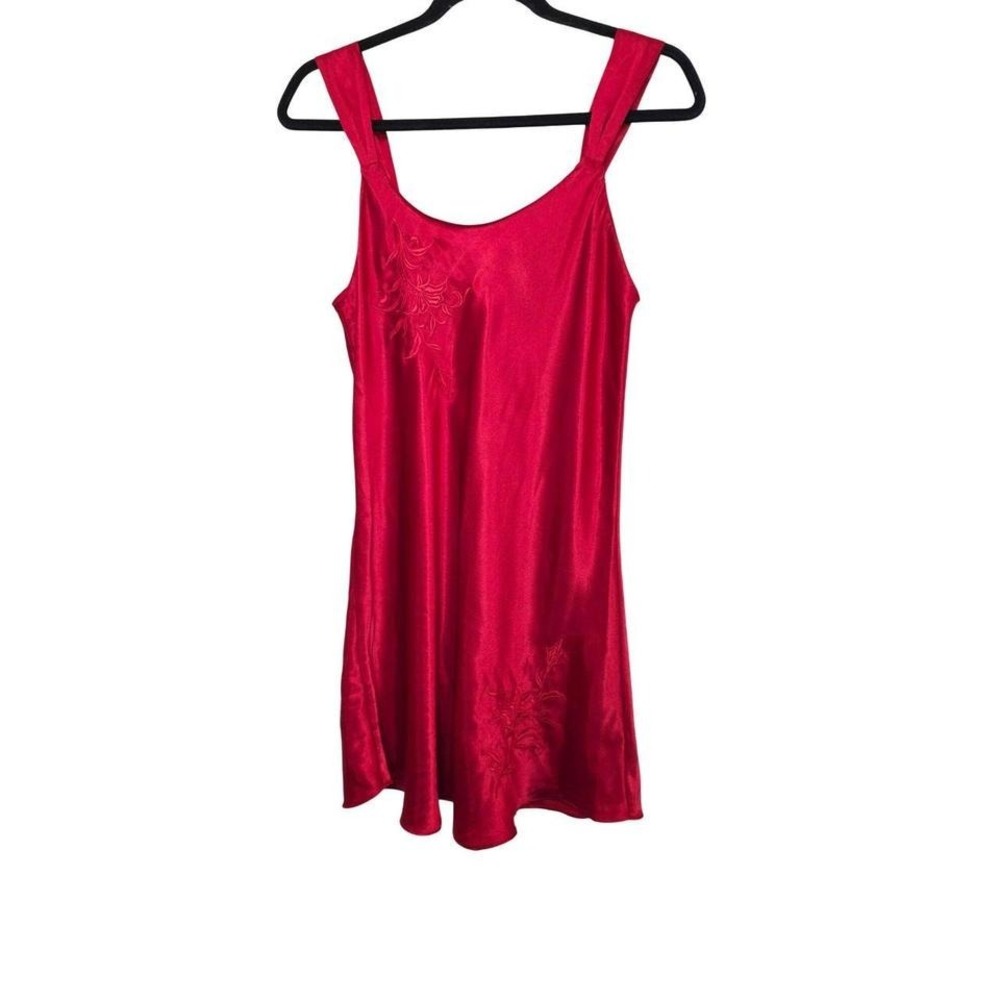 Inner Most Red Embroidered Satin Nightgown Small